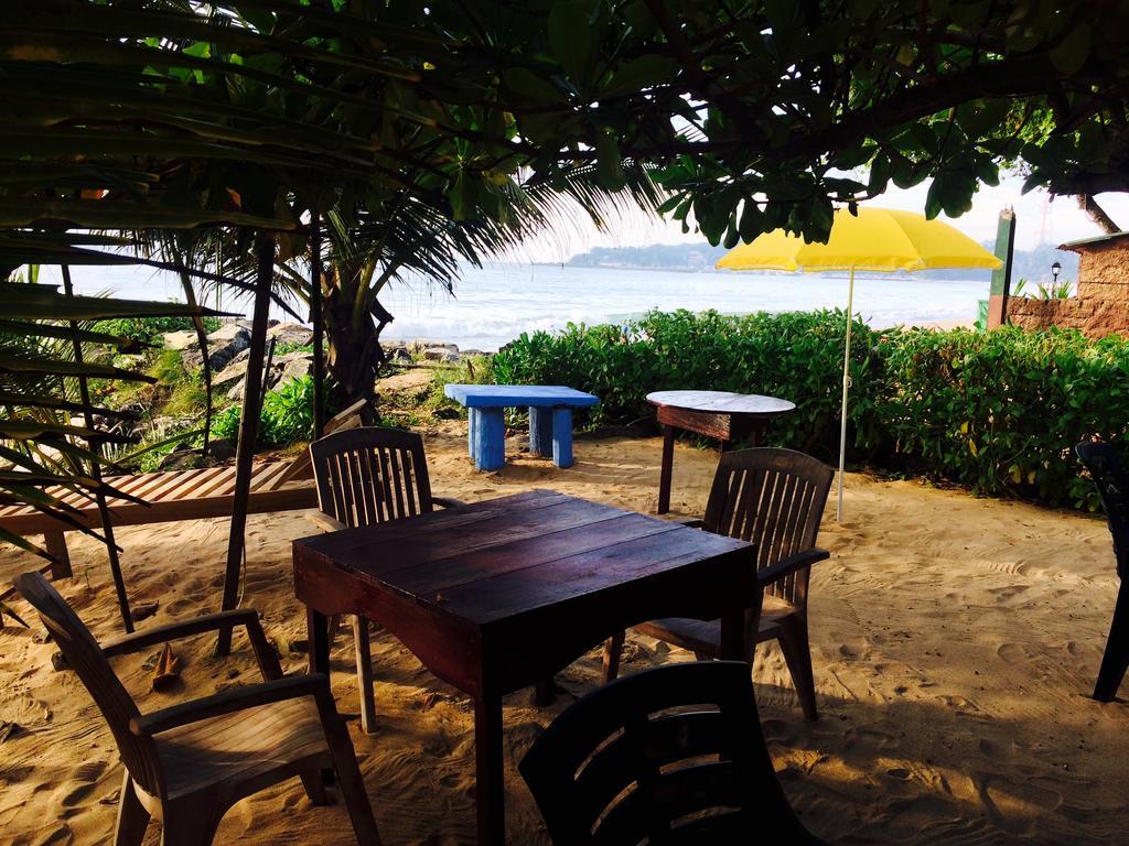 Sea Side Guest House タンガラ エクステリア 写真