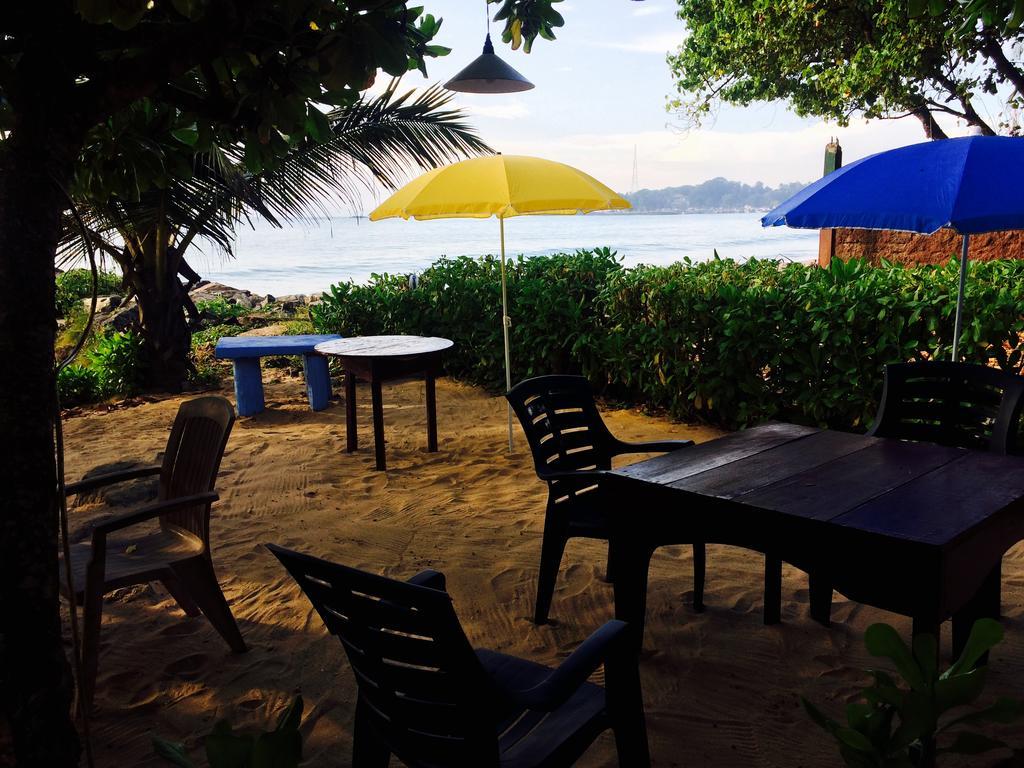 Sea Side Guest House タンガラ エクステリア 写真