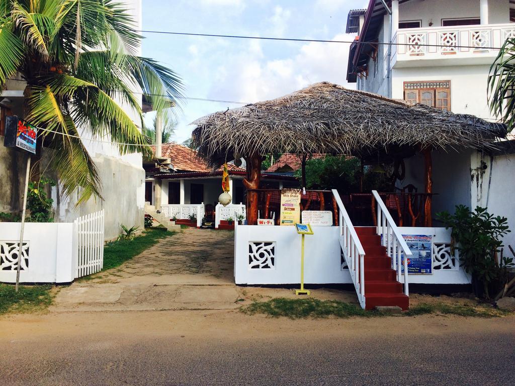 Sea Side Guest House タンガラ エクステリア 写真