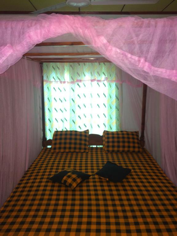 Sea Side Guest House タンガラ エクステリア 写真