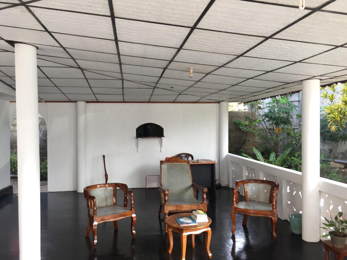 Sea Side Guest House タンガラ エクステリア 写真
