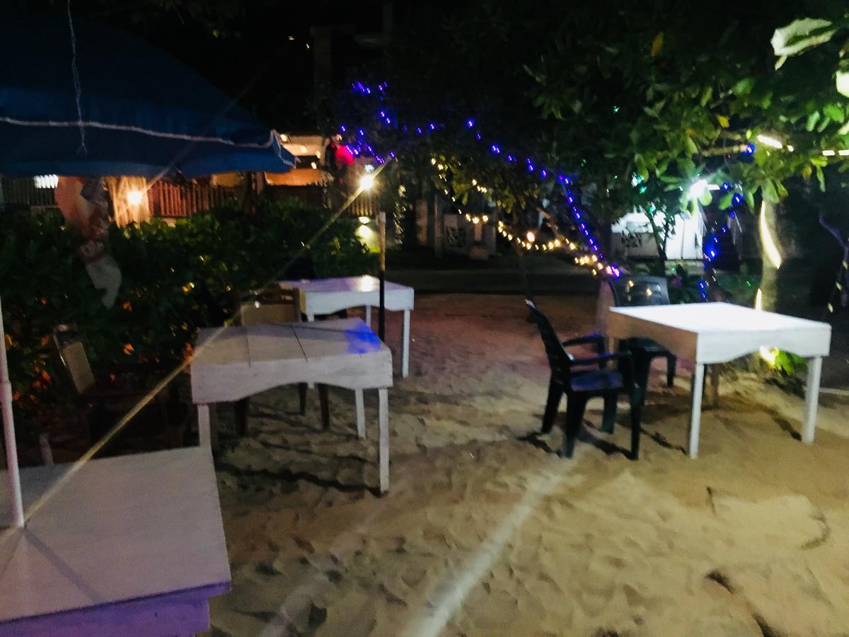 Sea Side Guest House タンガラ エクステリア 写真